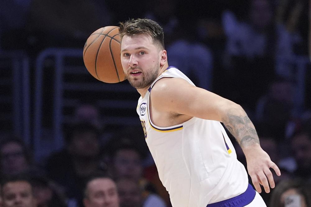 更是展示女 更是展示女