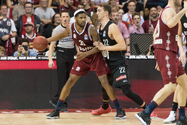 他们在关键 他们在关键